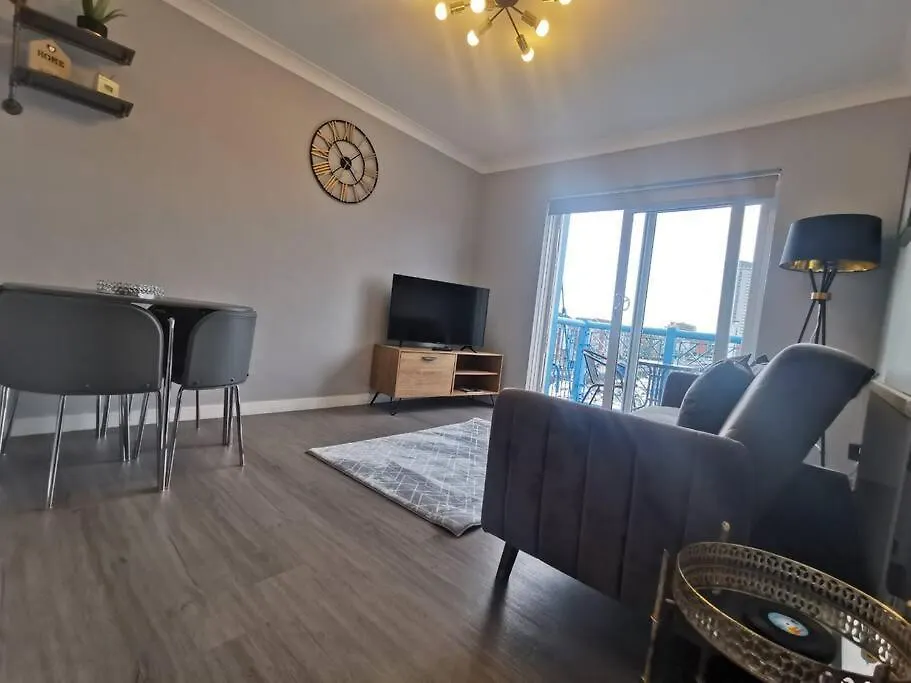 The Quay - Harbour View Apartment - By Tifa Stays Swansea 0*,  United Kingdom