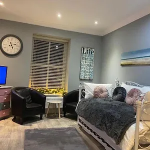 3-x-double-bedroomed-apartment.yorkshirehotels.net/