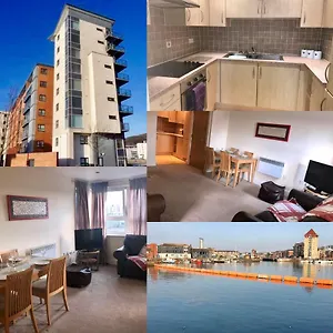 Seafront Marina View Apartment